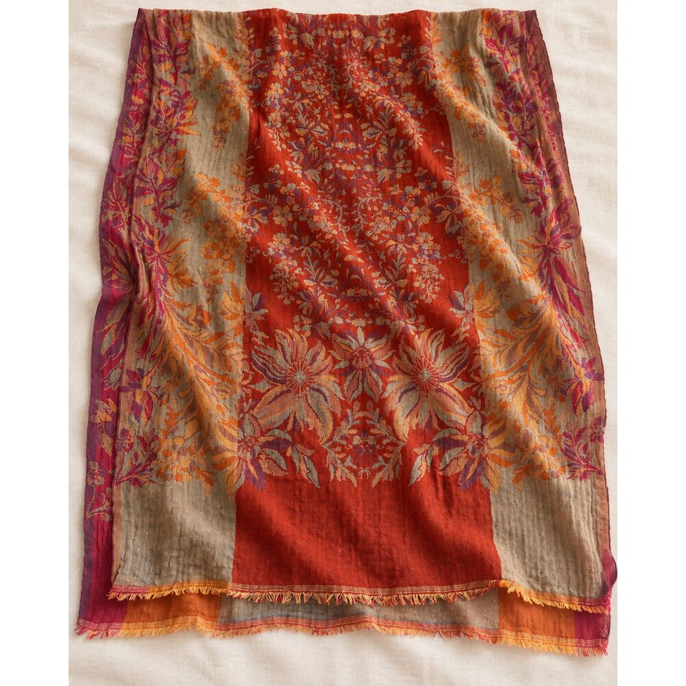 Coldwater Creek 100% Wool Floral Jacquard Shawl Scarf Made in India 27x35 Boho